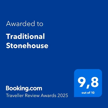 Traditional Stonehouse * Potistika