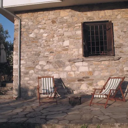 別荘 Traditional Stonehouse *