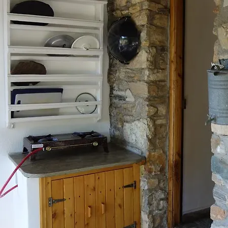 別荘 Traditional Stonehouse ポティスティカ