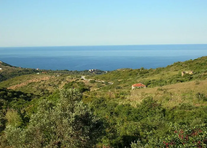 Traditional Stonehouse Potistika